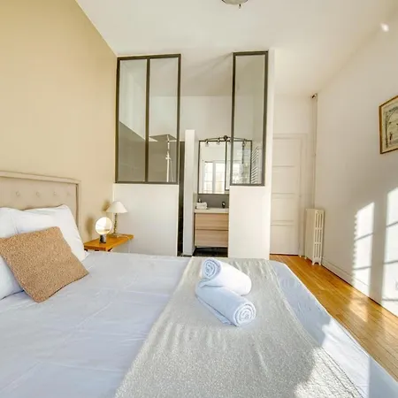 Excellence - 4 Bedrooms Appartement *