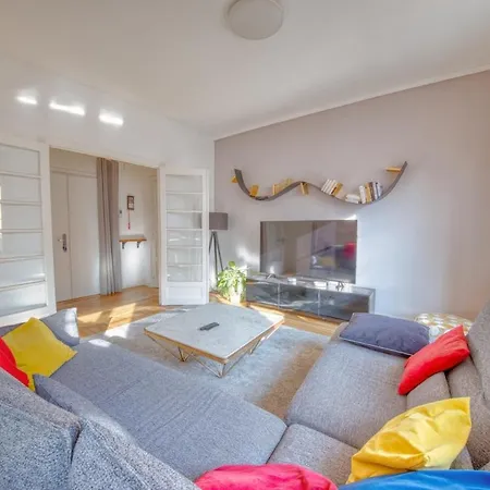 Excellence - 4 Bedrooms Reims