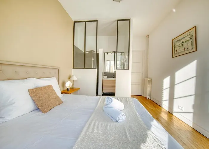 Excellence - 4 Bedrooms Διαμέρισμα *